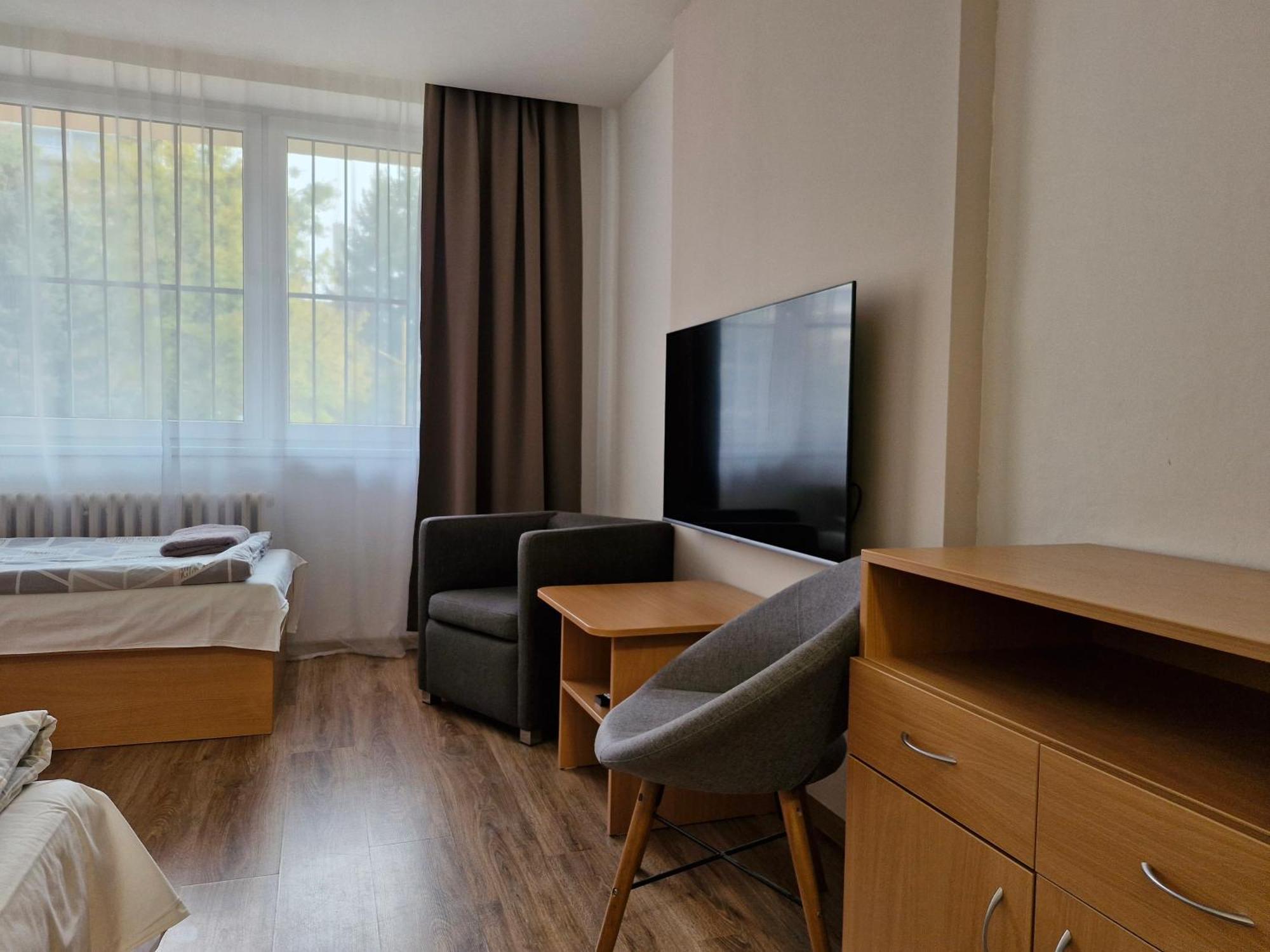 Studentsky Domov B31 Hotel Presov Exterior photo